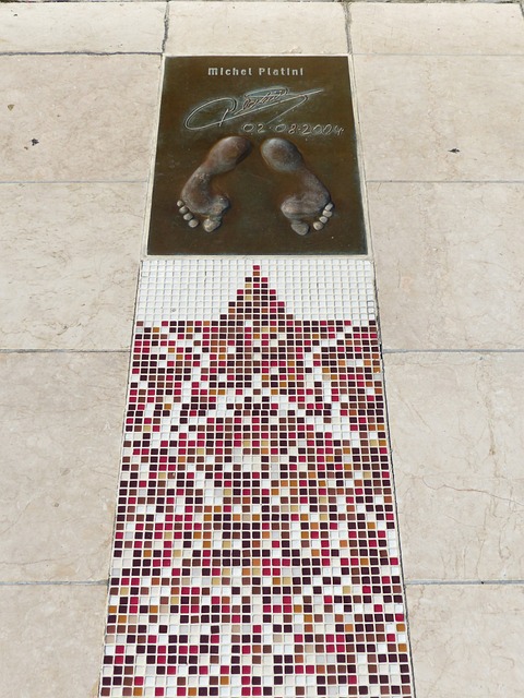 于他的出色 于他的出色